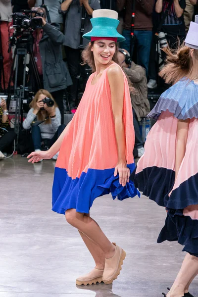 Look 44
